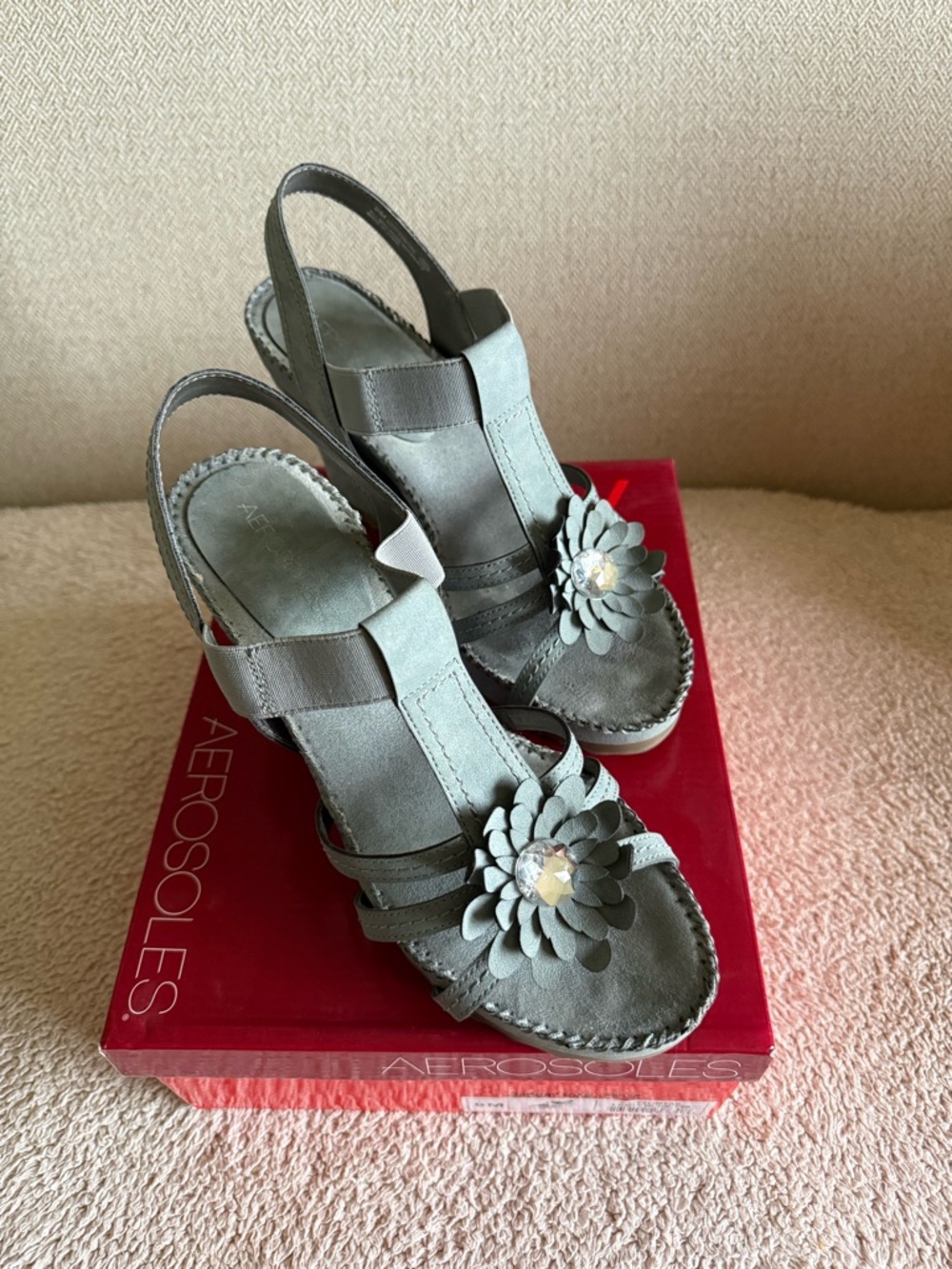 AEROSOLES Blue Gray Slingback Floral Wedge Sandals